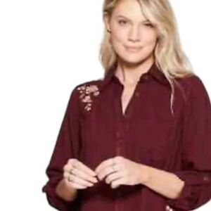 PREMIUM Collection OUTFITTERS Embroidered Burgundy Women's Button Down Shirt